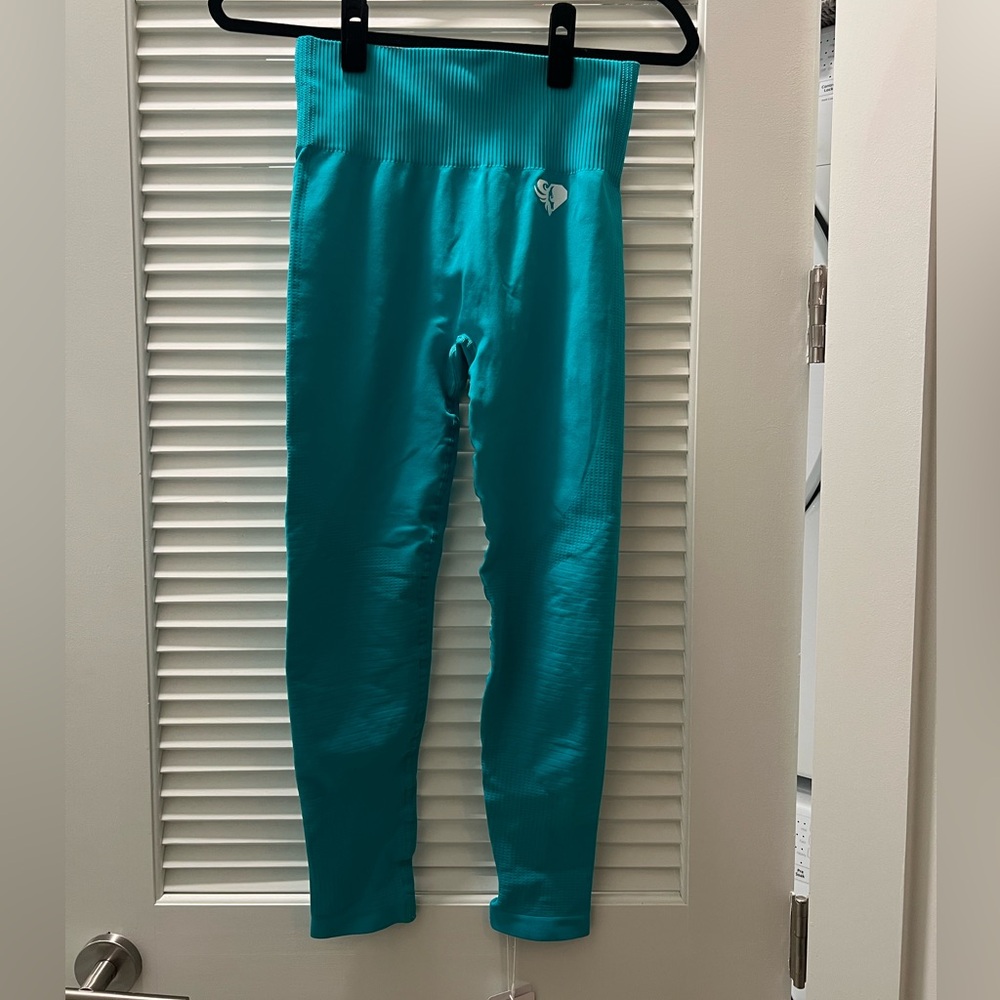 Vibrant Aqua Leggings